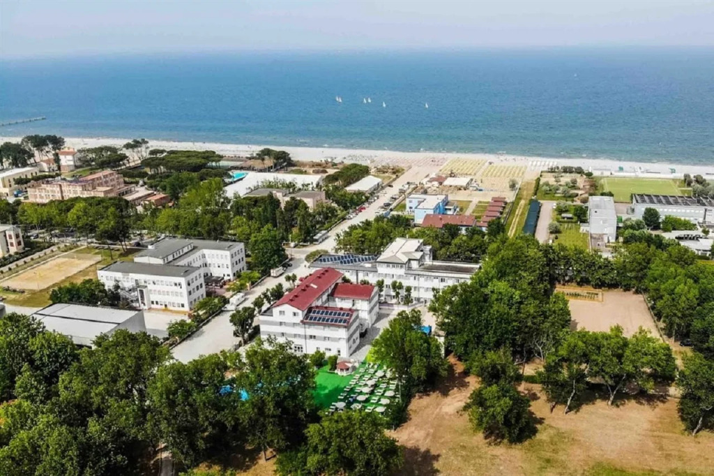 Color Green Village Cesenatico Family