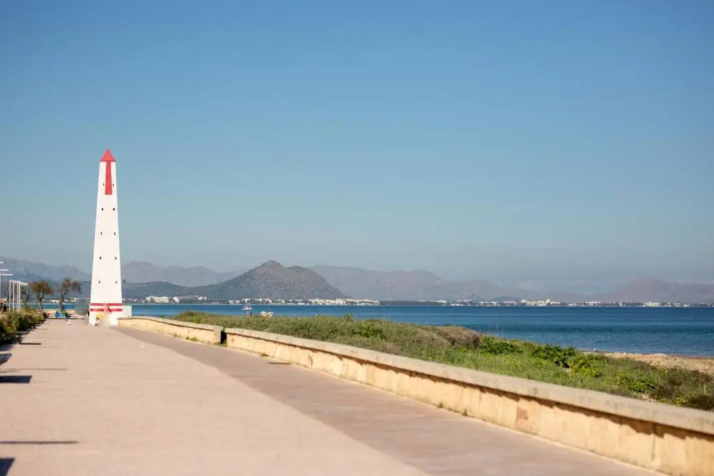 VILLA BAULÓ - moderna villa con piscina y vistas al mar en Can Picafort