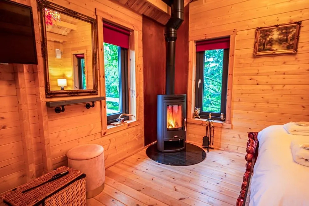 Hawthorn Hideaway
