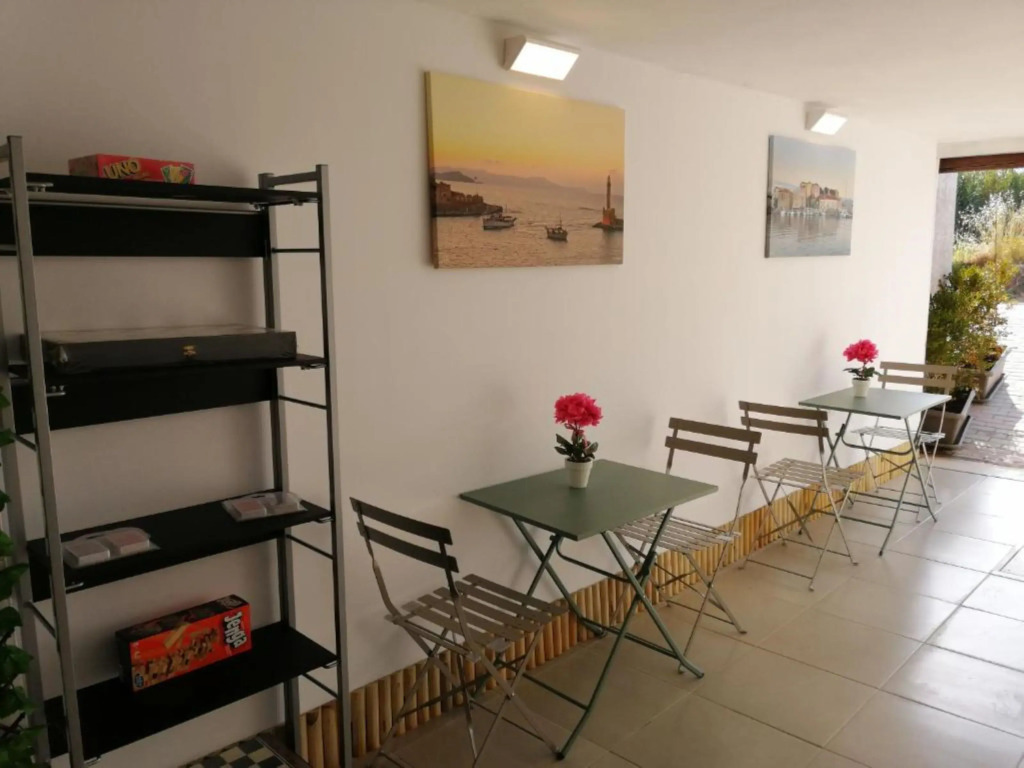 Carisa Suites and Apartments