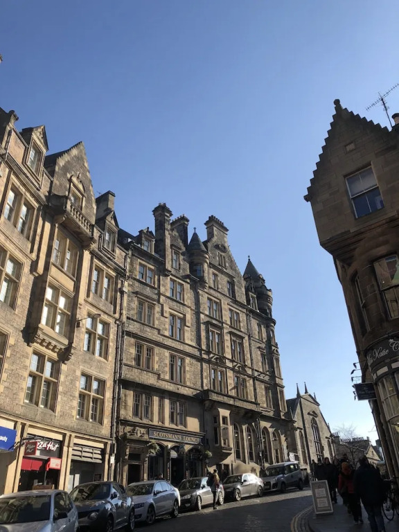 Edinburgh Old Town Apartment