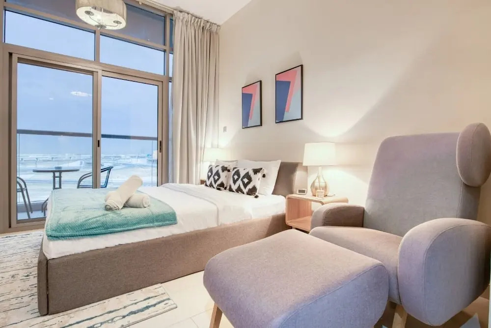 Luton Vacation Homes Roy Mediterrian