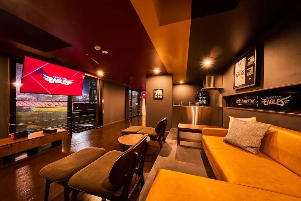 Rakuten STAY x EAGLES 202 with Roof balcony