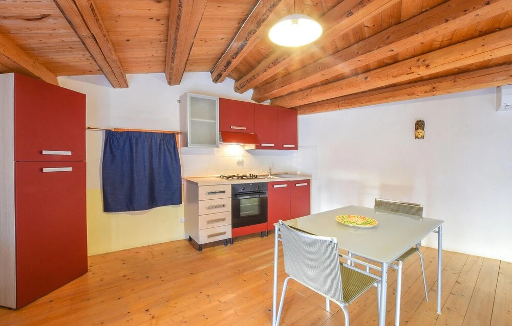 Amazing Home in Ragusa With 4 Bedrooms, Wifi and Outdoor Swimming Pool