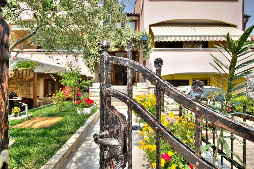 Apartment Roko
