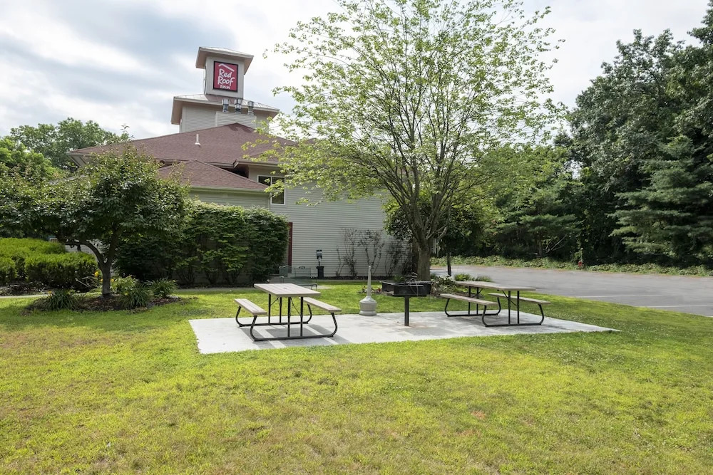 Inn At Clifton Park