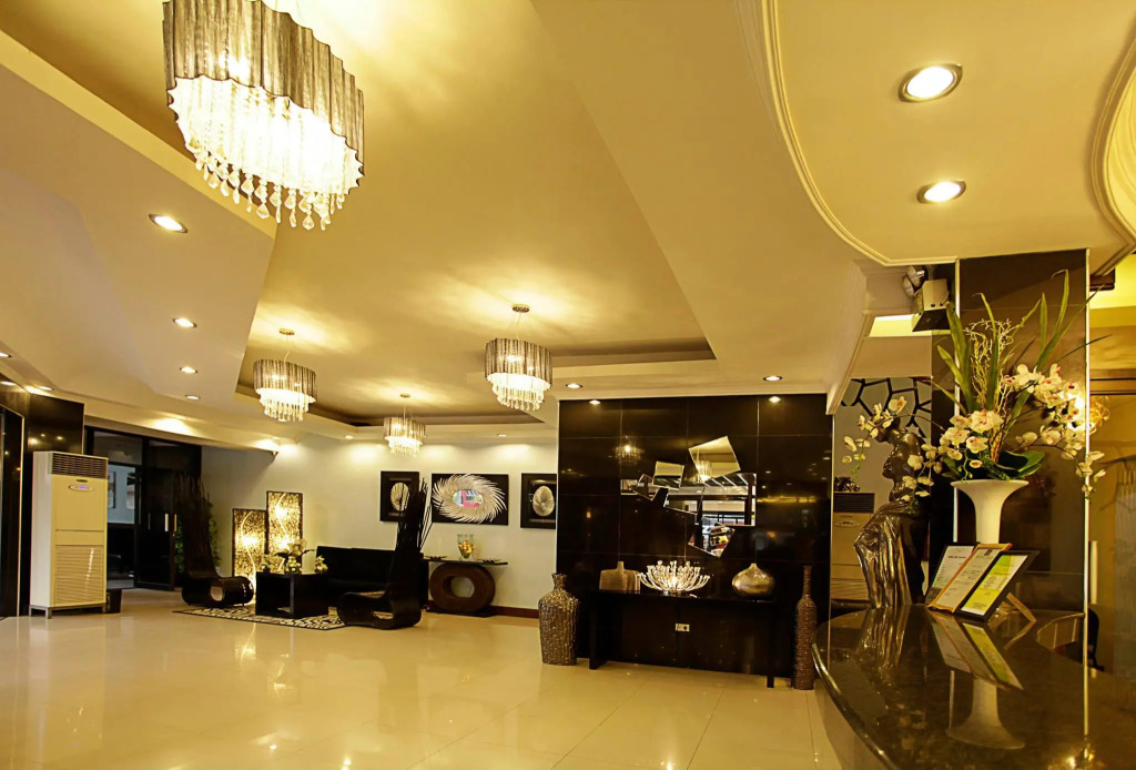 Holiday Plaza Hotel Tuguegarao City