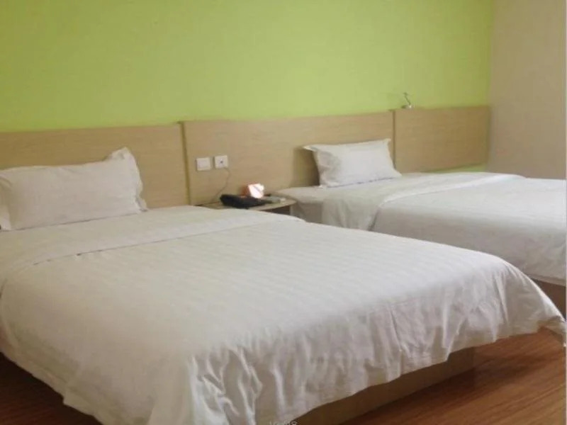 7 Days Inn Urumqi Xiaoxigou Branch