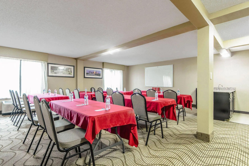 Comfort Inn Dallas Park Central