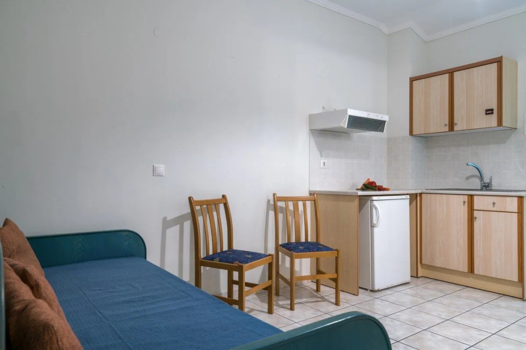 Alamis Hotel & Apartments