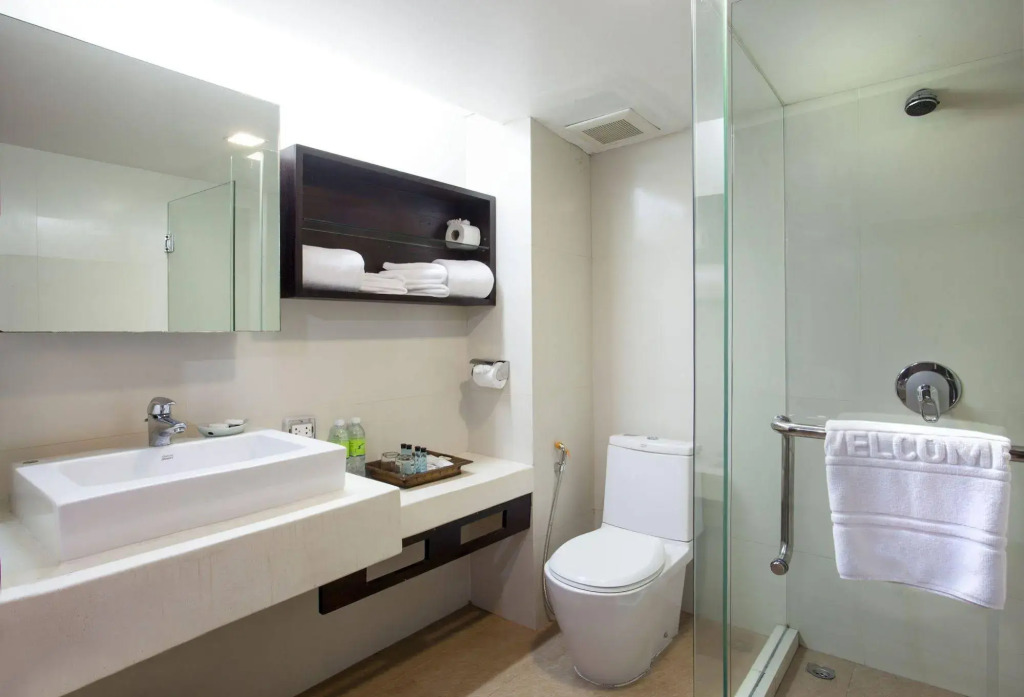 Safari Beach Hotel Patong