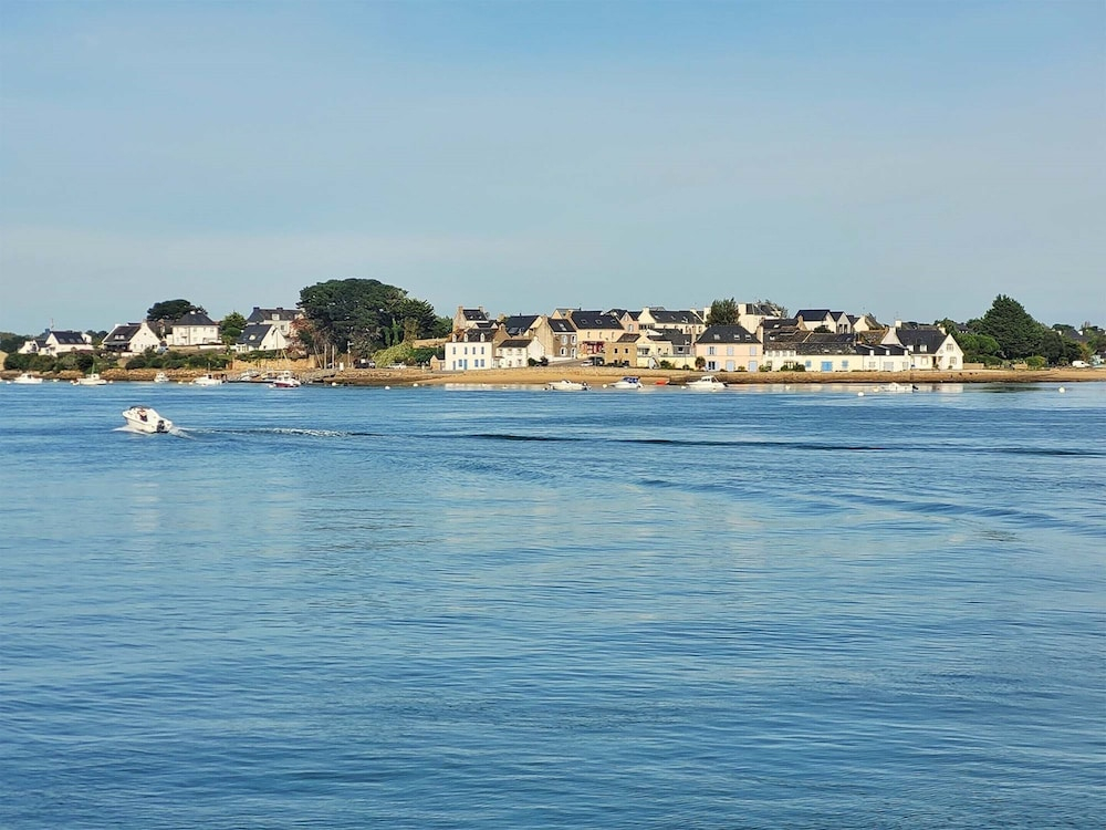 Studio on Etel Beach With Panoramic Views