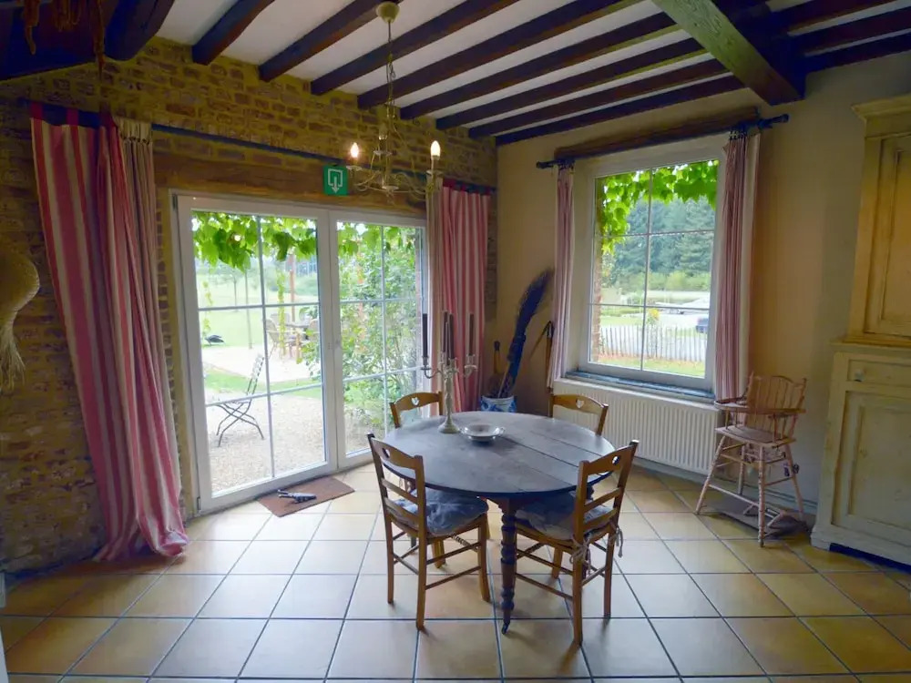 Quaint Holiday Home in Bièvre in the forest
