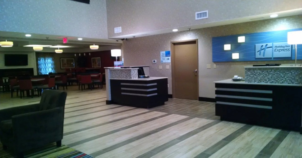 Holiday Inn Express Cloverdale - Greencastle by IHG