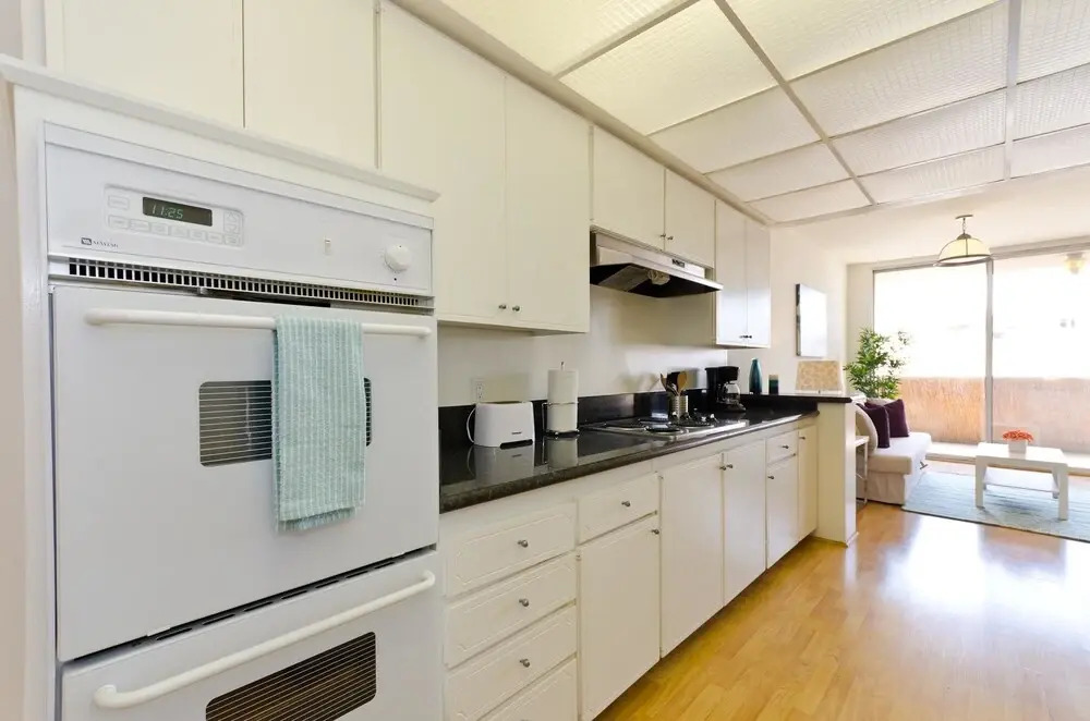LA131 1 Bedroom Apartment By Senstay