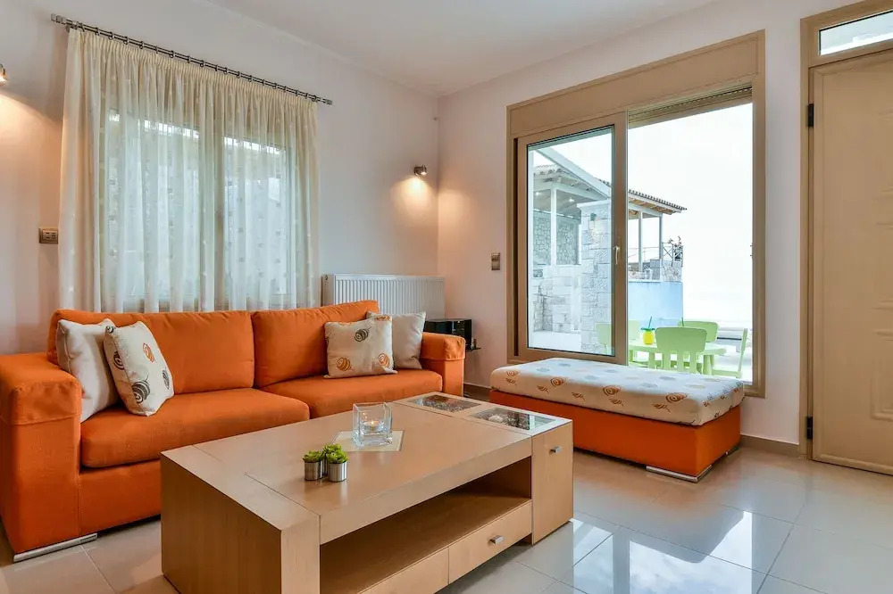 Villa with Striking views over the infinity Pool