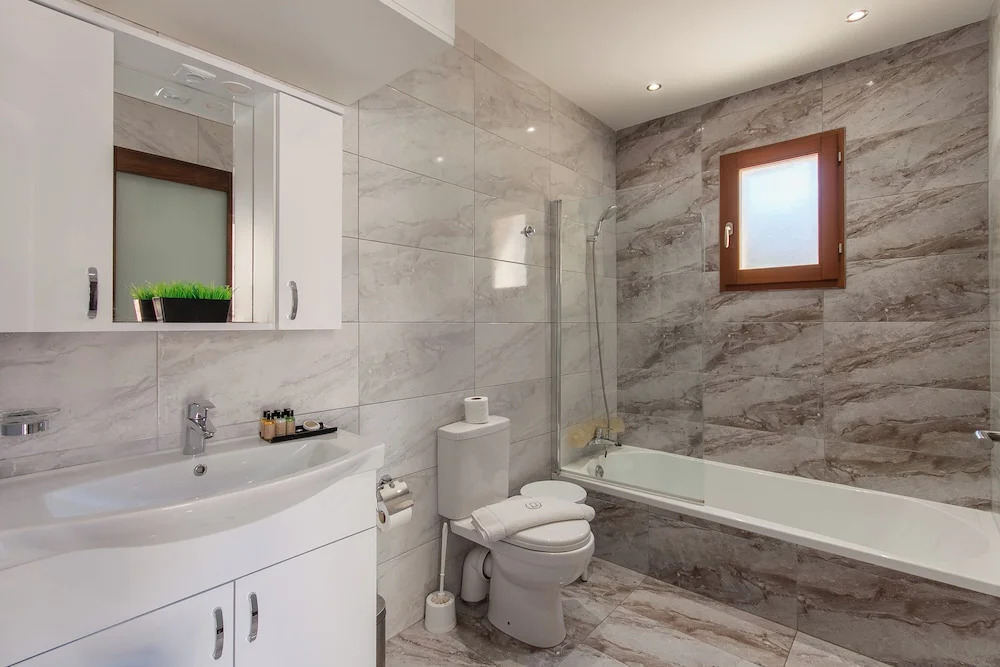 Getaway Npetto Gozitan Villa - Happy Rentals