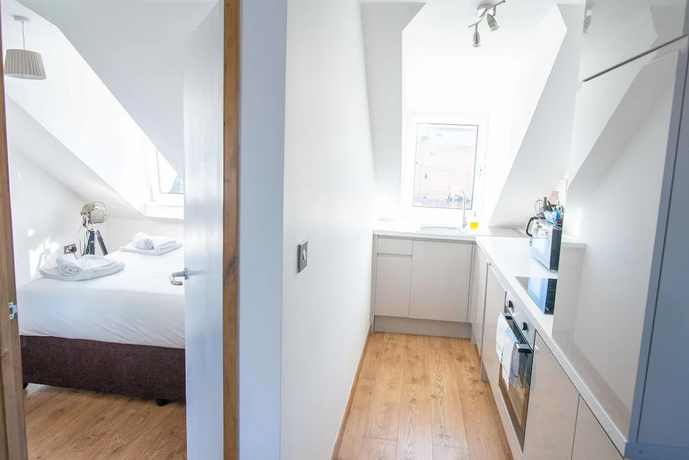 Newmarket Road Apartments (Peymans)