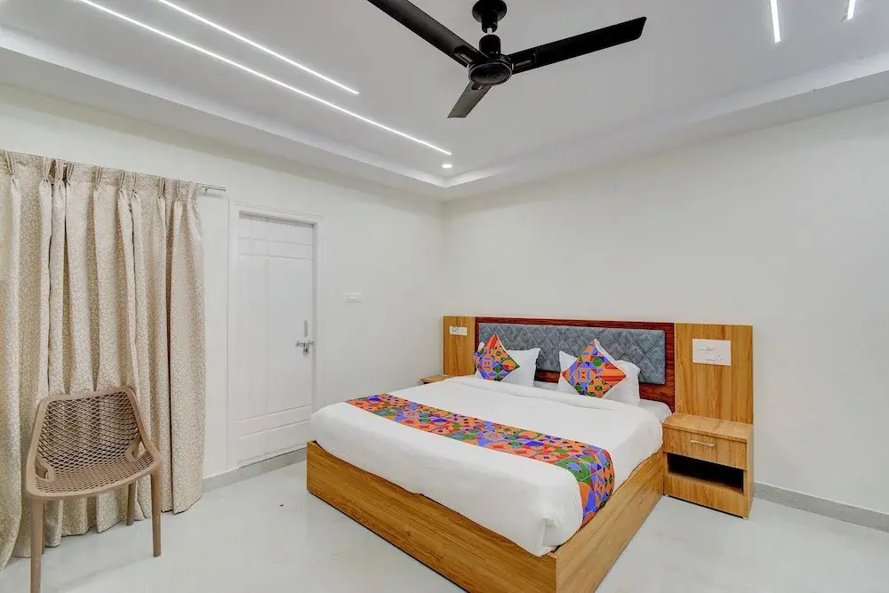 FabHotel Dharani Grand Madhapur