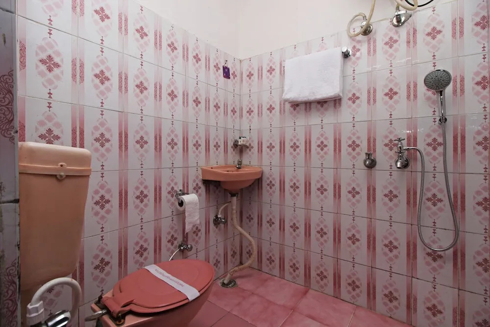 OYO 8793 Home Stay near Mall Road