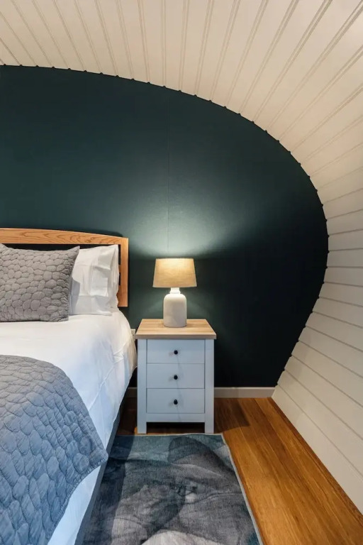Unique 1 BD Eco-Retreat in Old Chalford