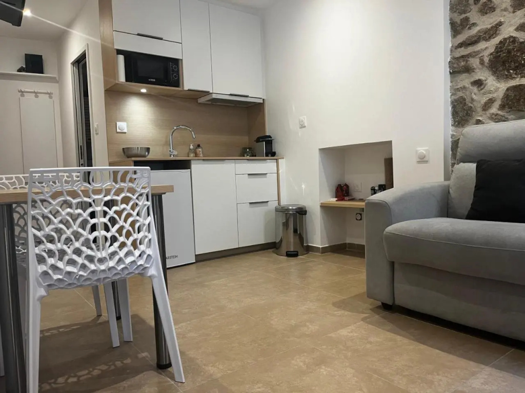 Charmant Studio Au Cœur de la Rue Fesch D'ajaccio