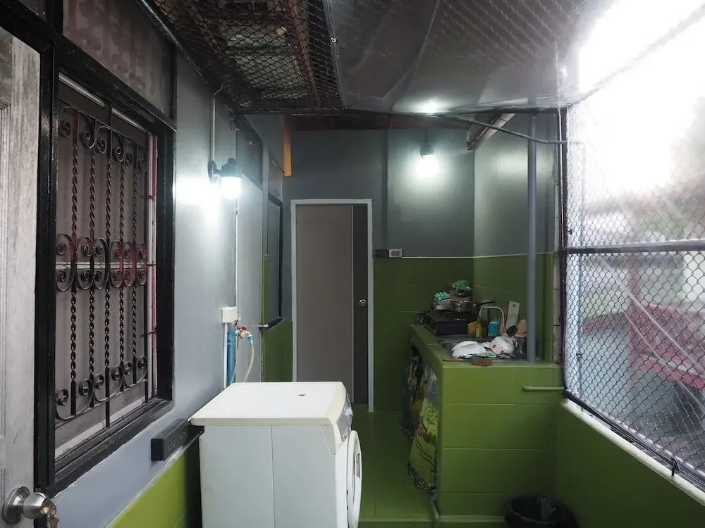 Doctor Alien Hostel