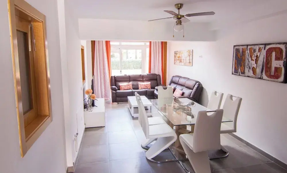 Los Delfines Bravo´s Apartment,50 Meter Far Beach
