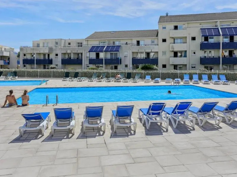 VUE OCEAN avec TERRASSE 30 m2 - 2 CHAMBRES parking privatif et piscine en été