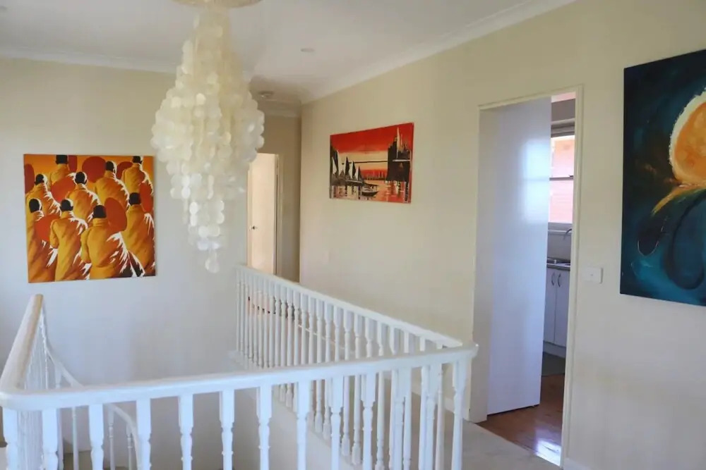 Spacious 4 Bedroom Seaside Gem