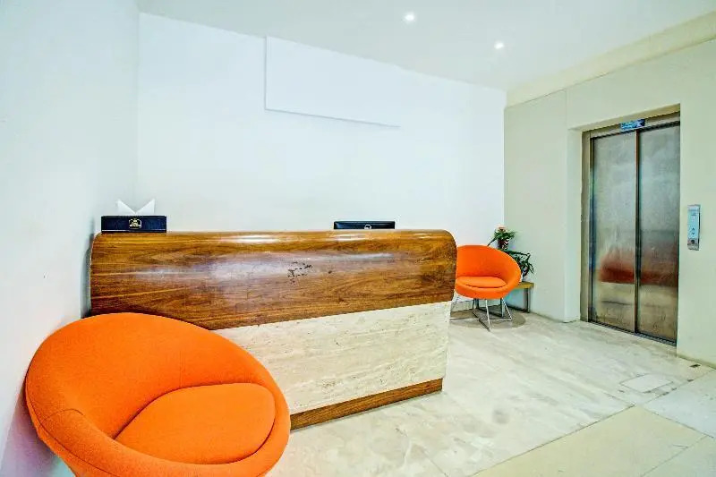 Capital O 78988 Smile Hotel