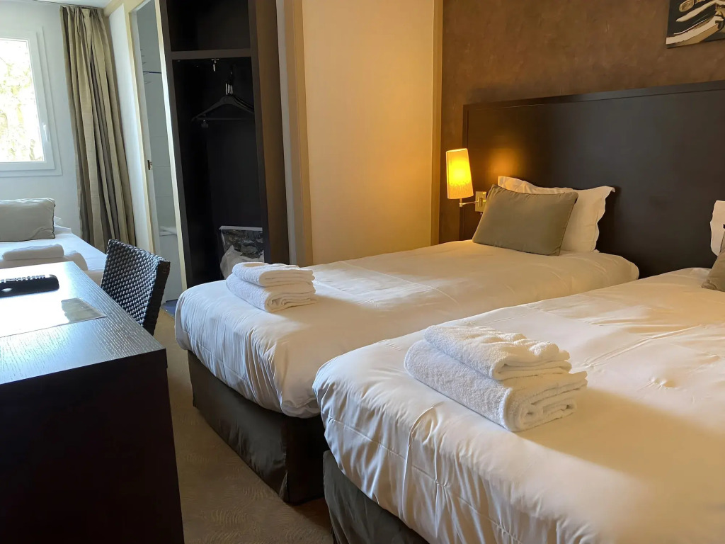 SHELDER Hôtel - CHERBOURG EN COTENTIN - Equeurdreville