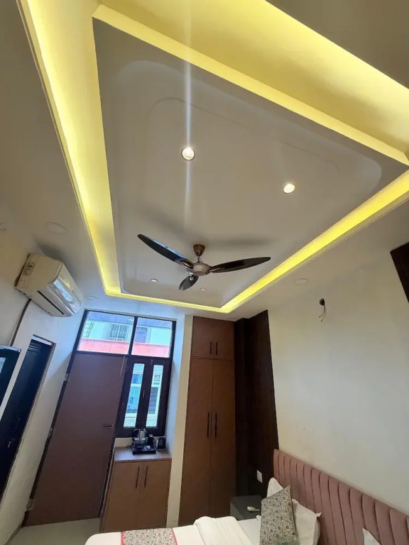 Shanti Vilas Hotel