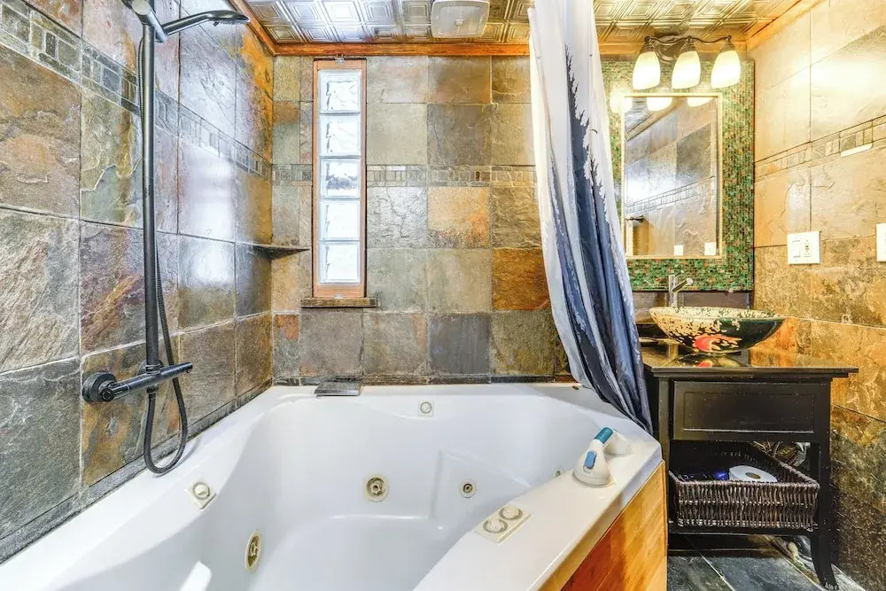 Shuttle to Slopes: Northstar Gem w/ Hot Tub Access