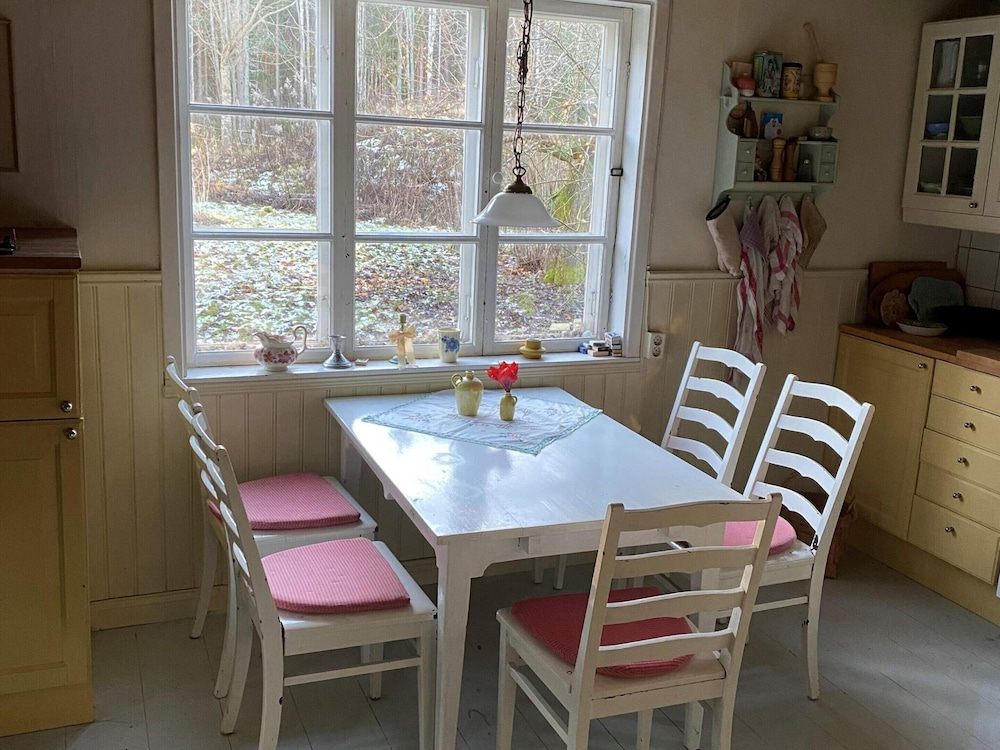 4 Star Holiday Home in Guldsmedhyttan