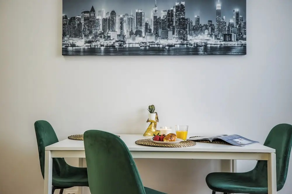 UnitApartments Studio Warszawa Zachodnia - blisko komunikacji lotnisko Chopina Blue City MGR