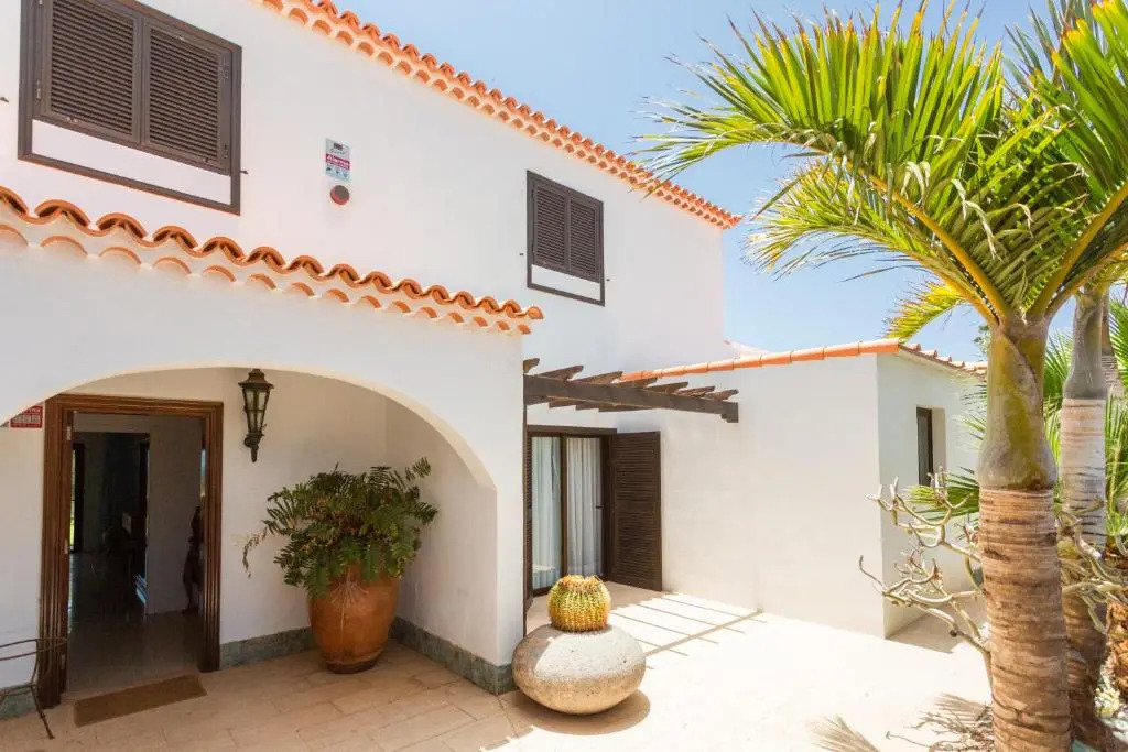 1327 La Quinta Heights