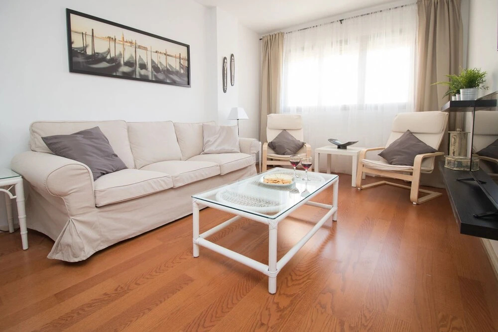 Stunning 3 Bedrooms Apartment