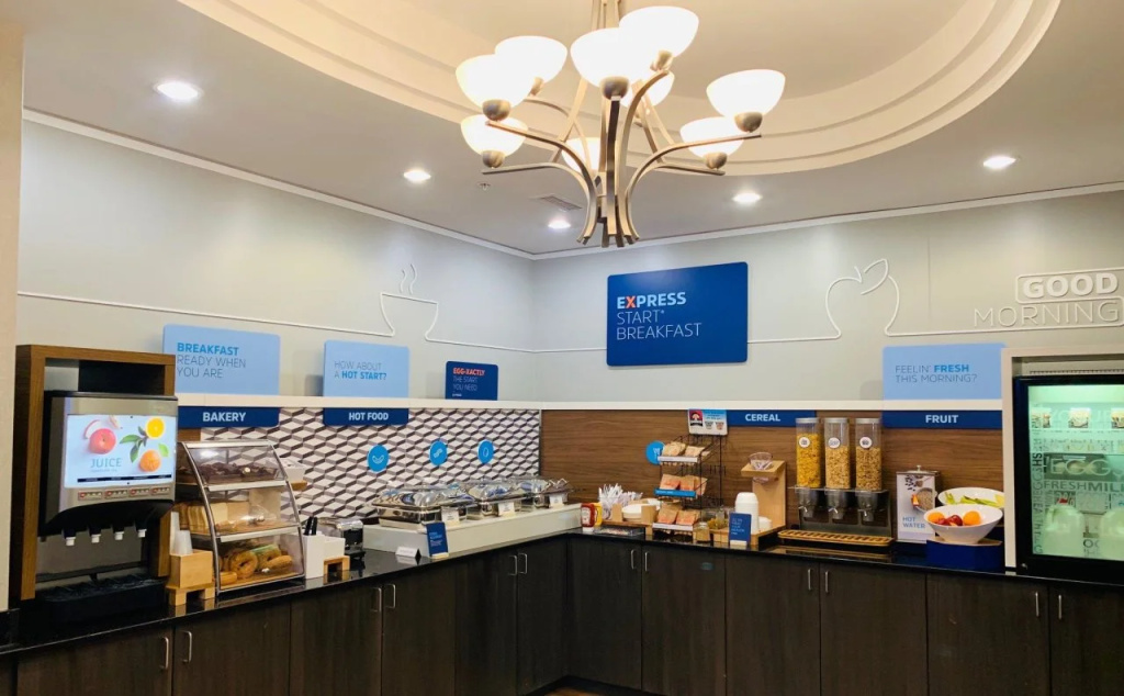 Holiday Inn Express and Suites Calgary by IHG