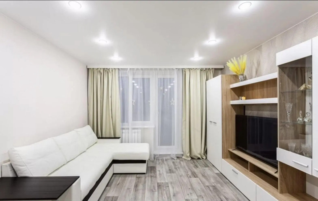 Moment House  на Твардовского 6к2