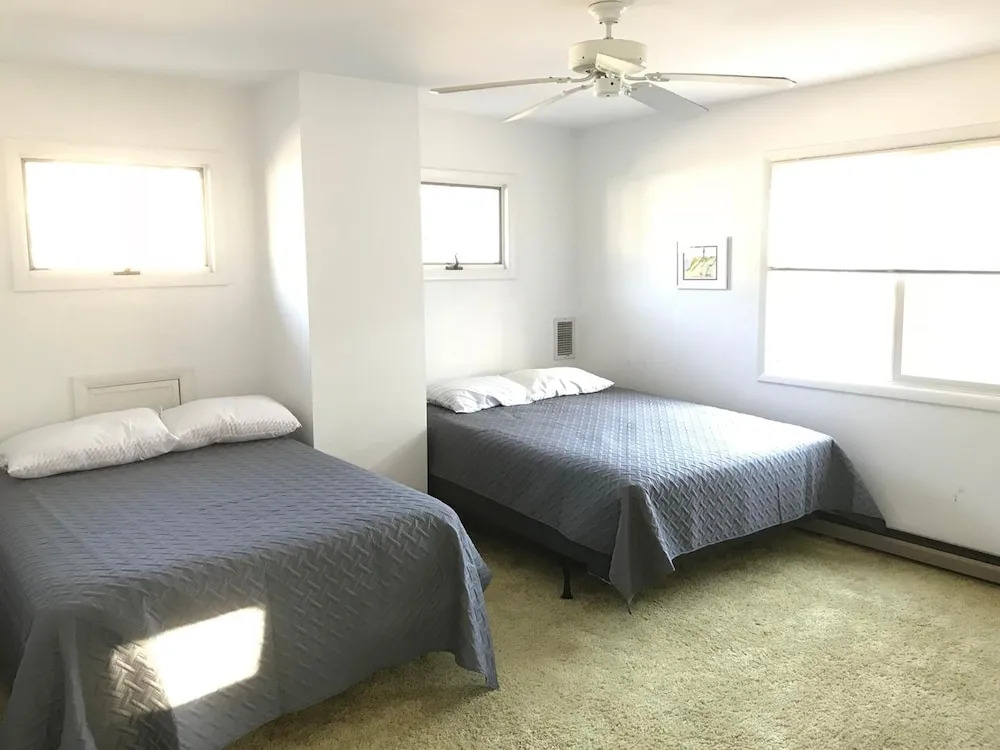 Just Beachy 644 Tingle Ave by Long & Foster