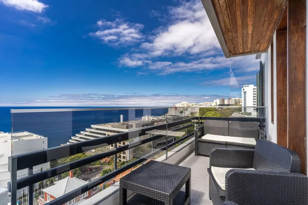 Monumental Apartments - Multi Listing