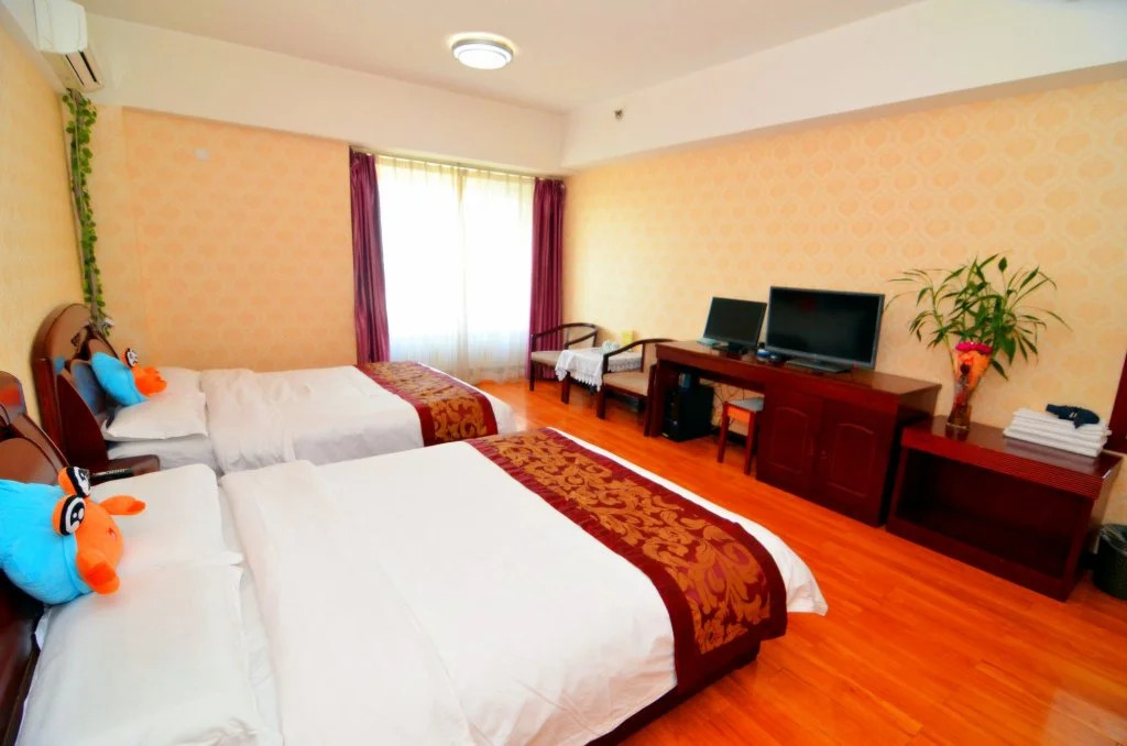 E Home Aparthotel