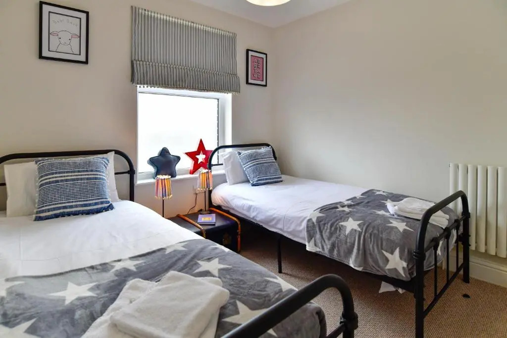 Just Stay Wales - Hadland House Mumbles