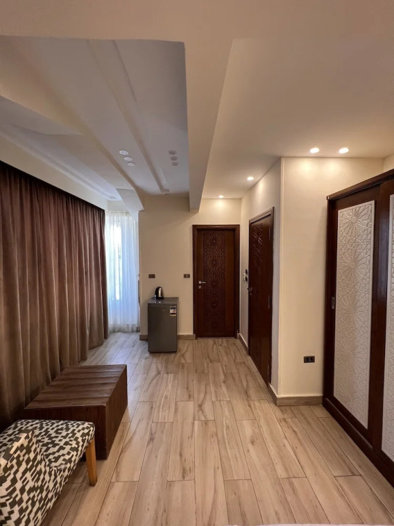 Pyramids Palace view inn With Rooftop Access & free airport pickup