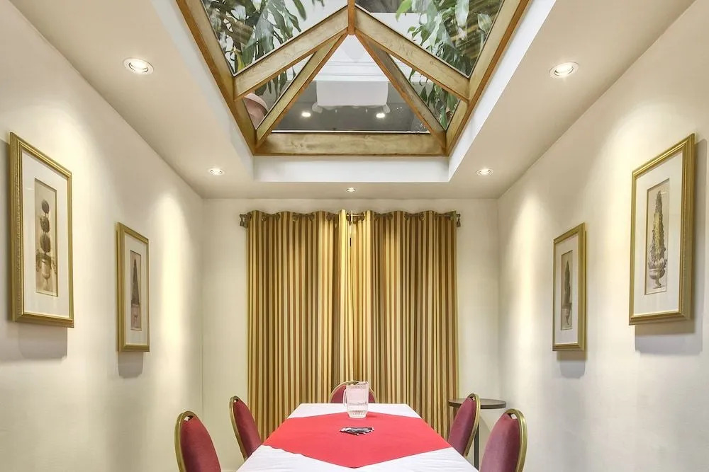 Отель Hôtel Lindbergh par JARO