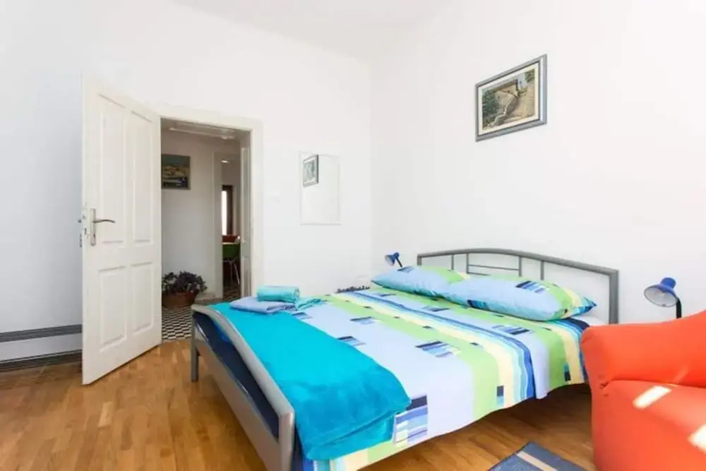 Apartment Blue & Green - Two-bedroom Apartment With Terrace and Garden View