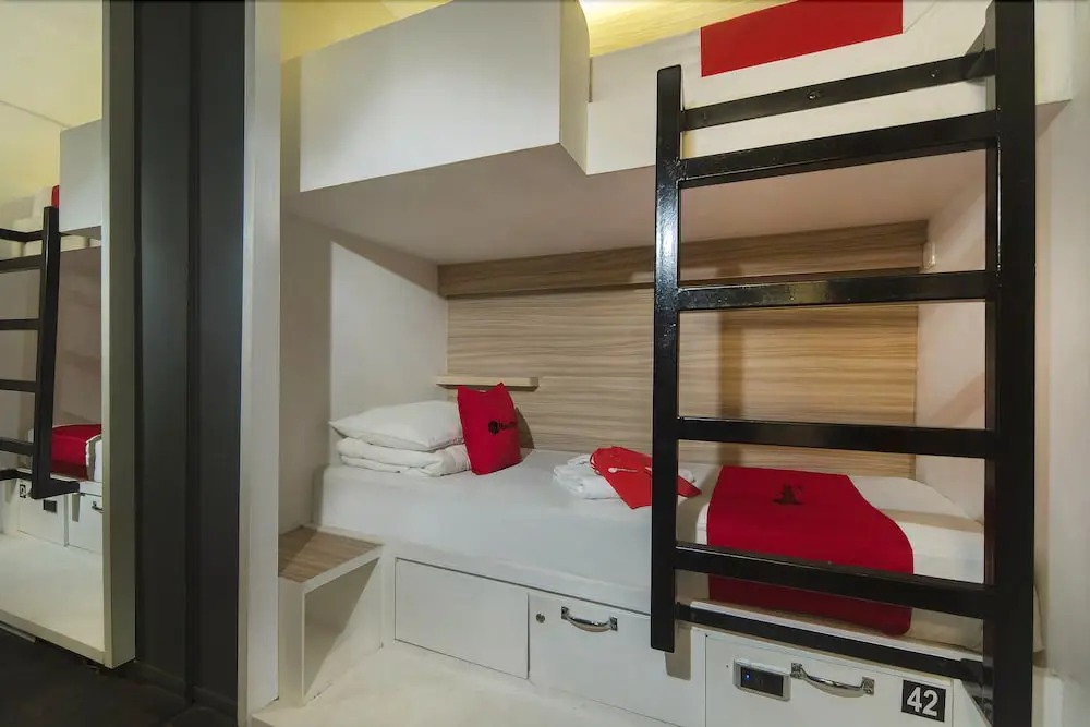 RedDoorz Hostel @ Bugis