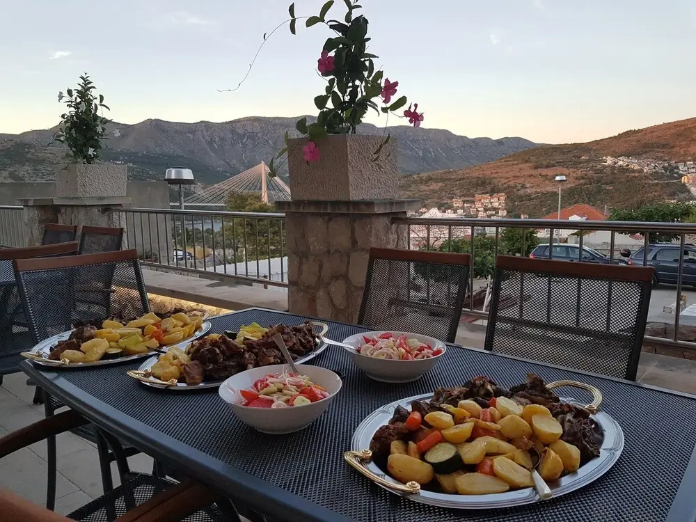 Burum Apartments