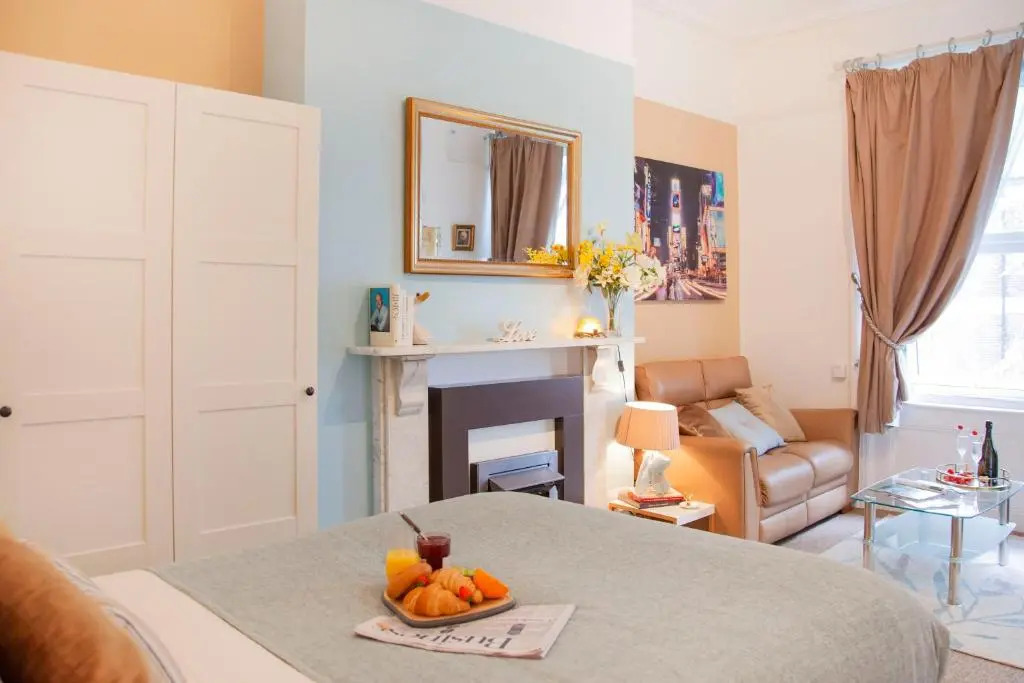 Bournemouth apt for 2 Parking Walk to town & beach